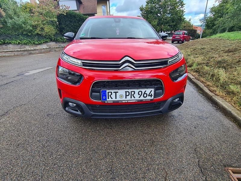 Rot Gebraucht 2019 Citroën C4 Cactus Feel Kleinwagen | 9.000 € (Superpreis) - Bild 1/4