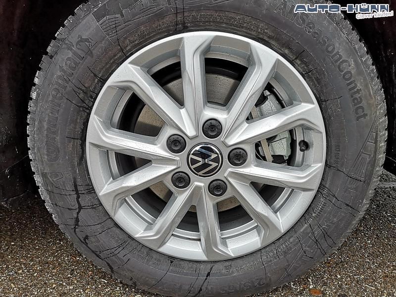 Gebraucht VW T7 Beach 150 PS (110 kW) 2024 Monosilber metallic / energeticorange metallic Van