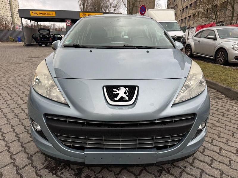 Gebraucht Peugeot 207 Premium 120 PS (88 kW) 2011 Blau Limousine