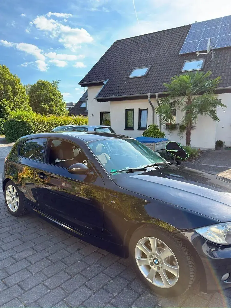 Gebraucht BMW 116 M Sport 122 PS (89 kW) 2008 Schwarz Kleinwagen