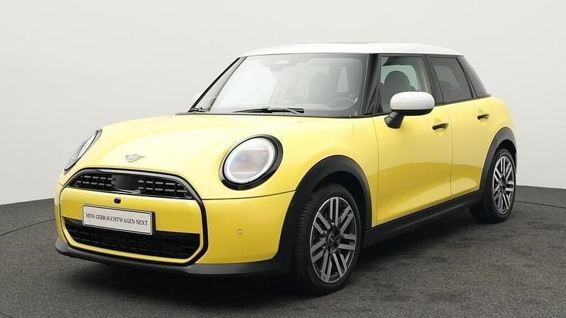 Gebraucht Mini Cooper Classic 156 PS (114 kW) 2024 Gelb Kleinwagen