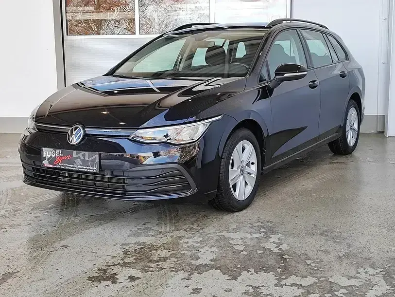 Gebraucht VW Golf VIII Life 116 PS (85 kW) 2022 Deep black perleffekt Kombi