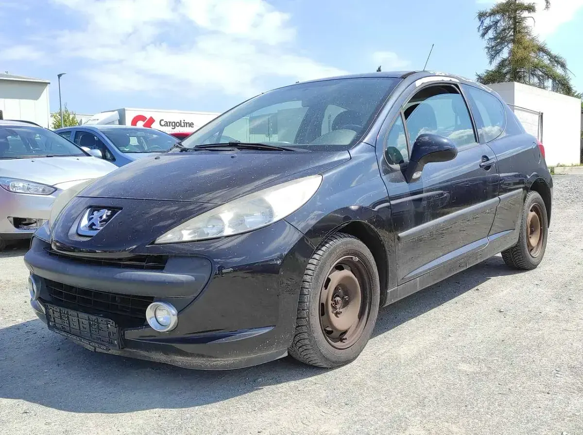 Gebraucht Peugeot 207 Urban Move 95 PS (69 kW) 2009 Farbe schwarz obsidien Kleinwagen