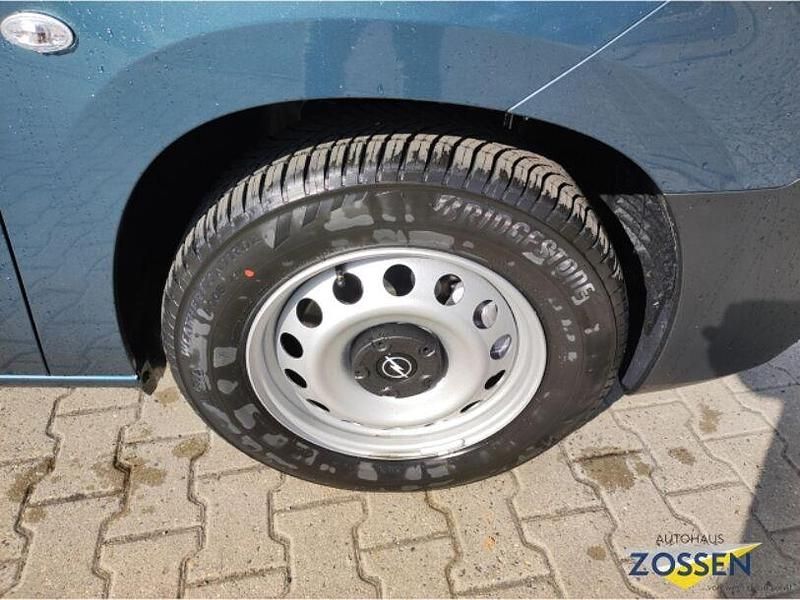 Neu Opel Combo 102 PS (75 kW) 2025 Rot Van / Kleinbus