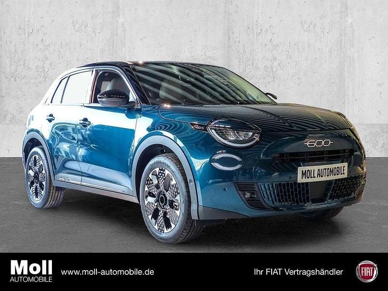 Neu Fiat 600 La Prima 145 PS (106 kW) 2025 Gruen SUV