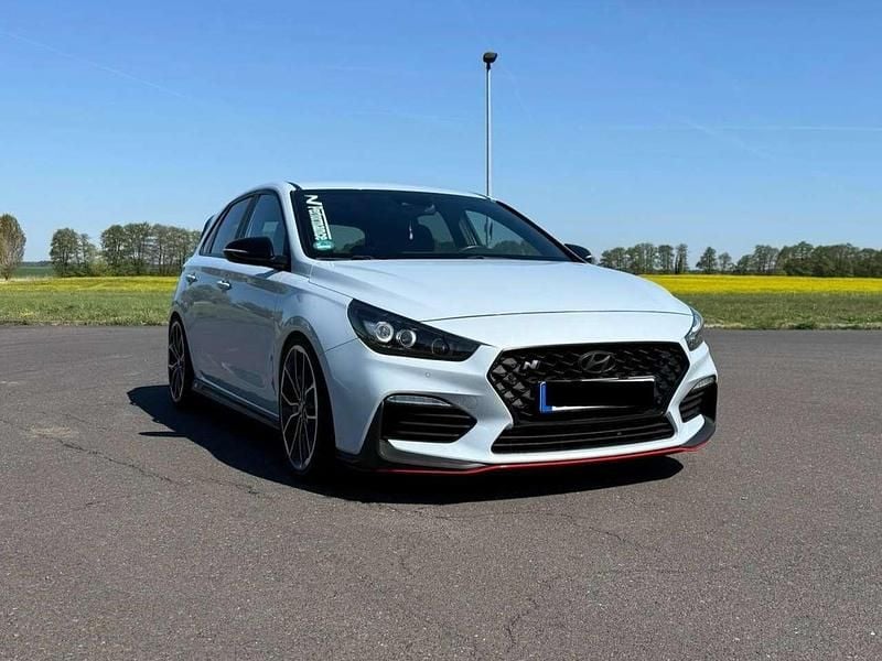 Blau Gebraucht 2018 Hyundai i30 N Performance Limousine | 23.000 € (Fairer Preis) - Bild 1/4