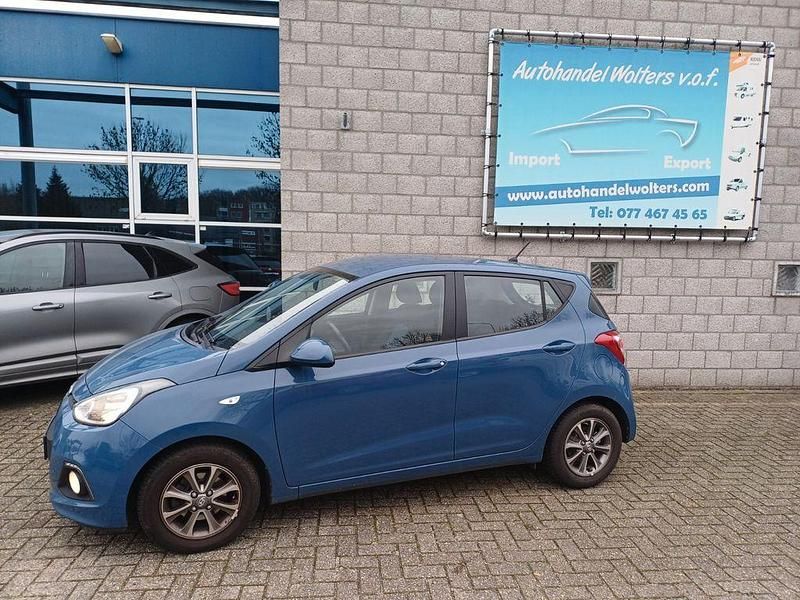 Gebraucht Hyundai i10 Intro Edition 67 PS (49 kW) 2014 Blau Kleinwagen