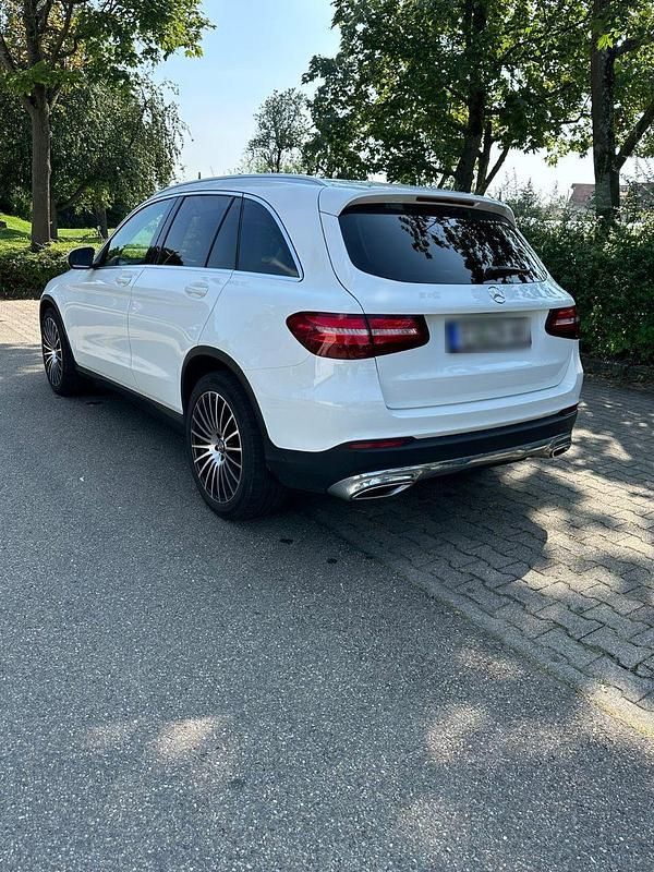 Gebraucht Mercedes GLC220 170 PS (125 kW) 2017 Weiß SUV