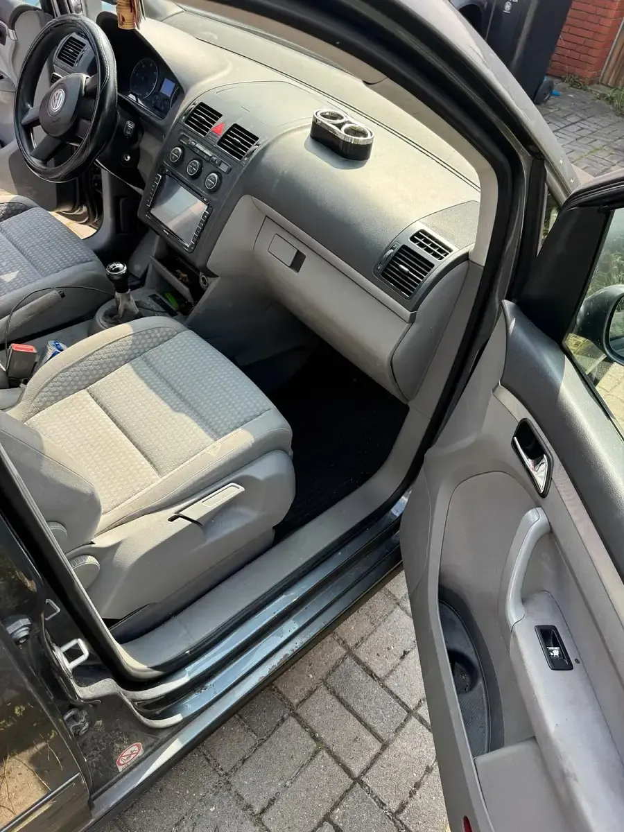 Gebraucht VW Touran 140 PS (102 kW) 2004 Grau Van / Kleinbus