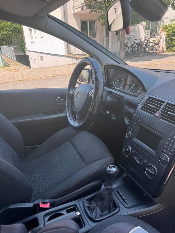 Gebraucht Mercedes A180 2009 Weiß Kleinwagen