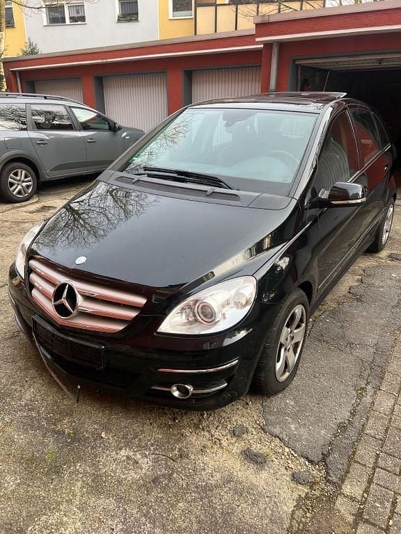 Schwarz Gebraucht 2008 Mercedes B200 Van / Kleinbus | 2.999 € (Superpreis) - Bild 1/4