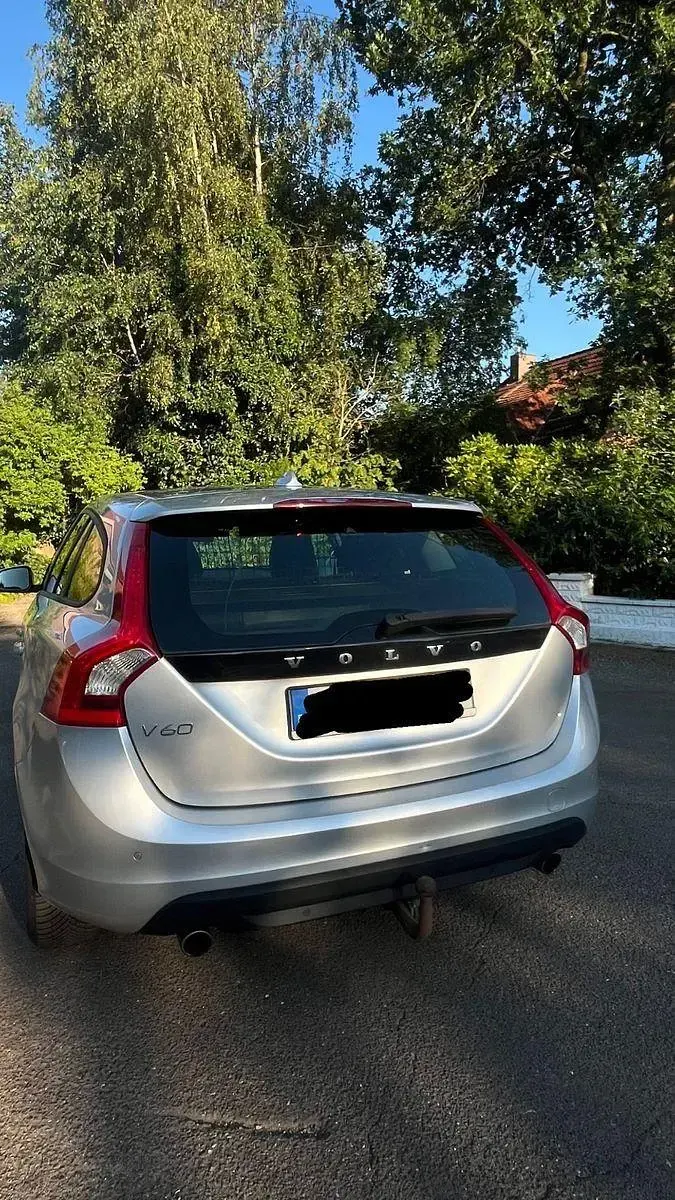 Gebraucht Volvo V60 Kinetic 215 PS (158 kW) 2013 Silber Kombi