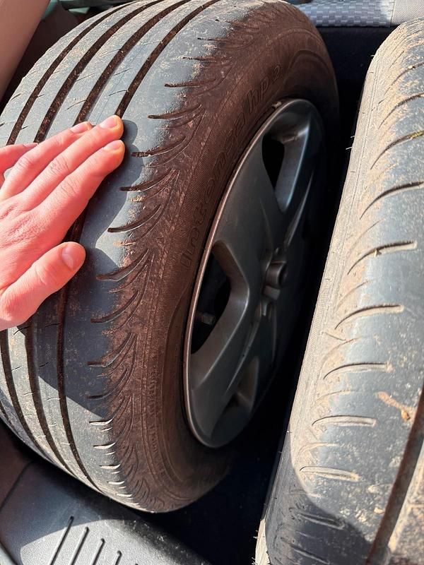 Second-hand Ford Focus 125 CP (91 kW) 2008 Argintiu Hatchback