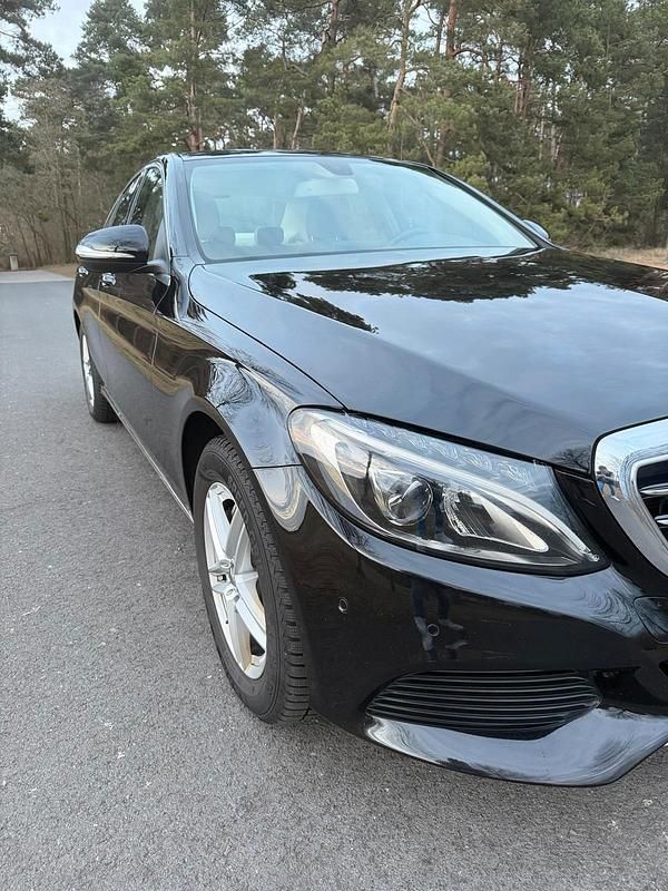 Gebraucht Mercedes C250 204 PS (150 kW) 2014 Schwarz Limousine