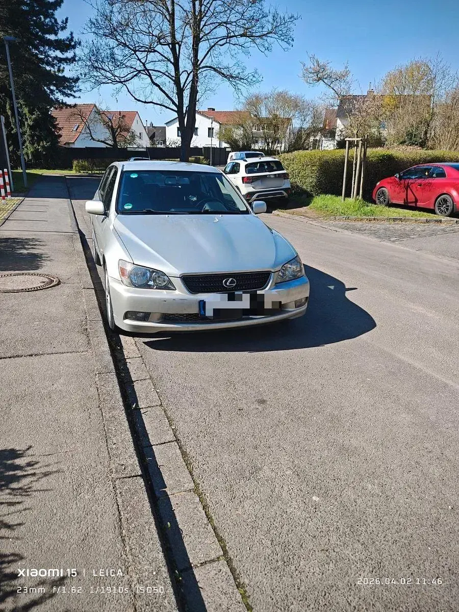 Gebraucht Lexus IS200 155 PS (114 kW) 2004 Grau Kombi