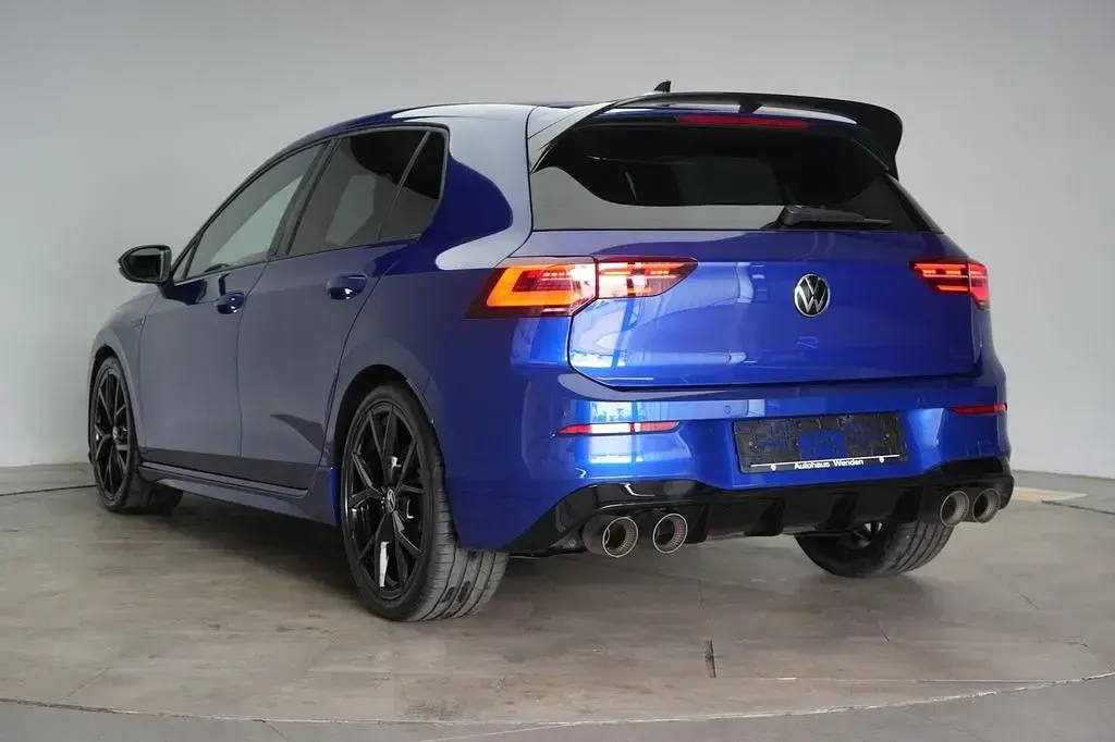 Gebraucht VW Golf VIII R 333 PS (244 kW) 2023 Blau Limousine