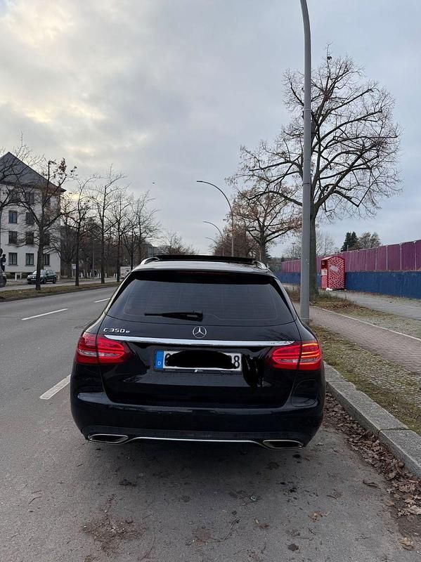 Gebraucht Mercedes C350e 279 PS (205 kW) 2017 Schwarz Kombi
