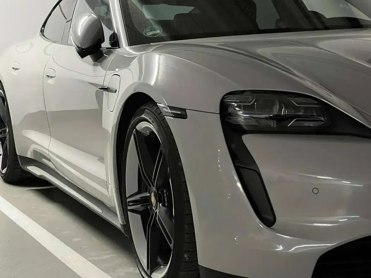 Gebraucht Porsche Taycan 4S Performance Package 419 kW (571 PS) 2021 Grau Limousine