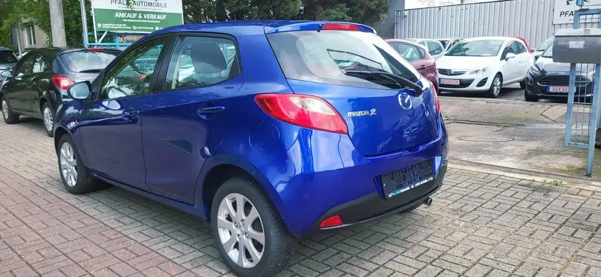 Gebraucht Mazda 2 Impuls 75 PS (55 kW) 2009 Blau Kleinwagen