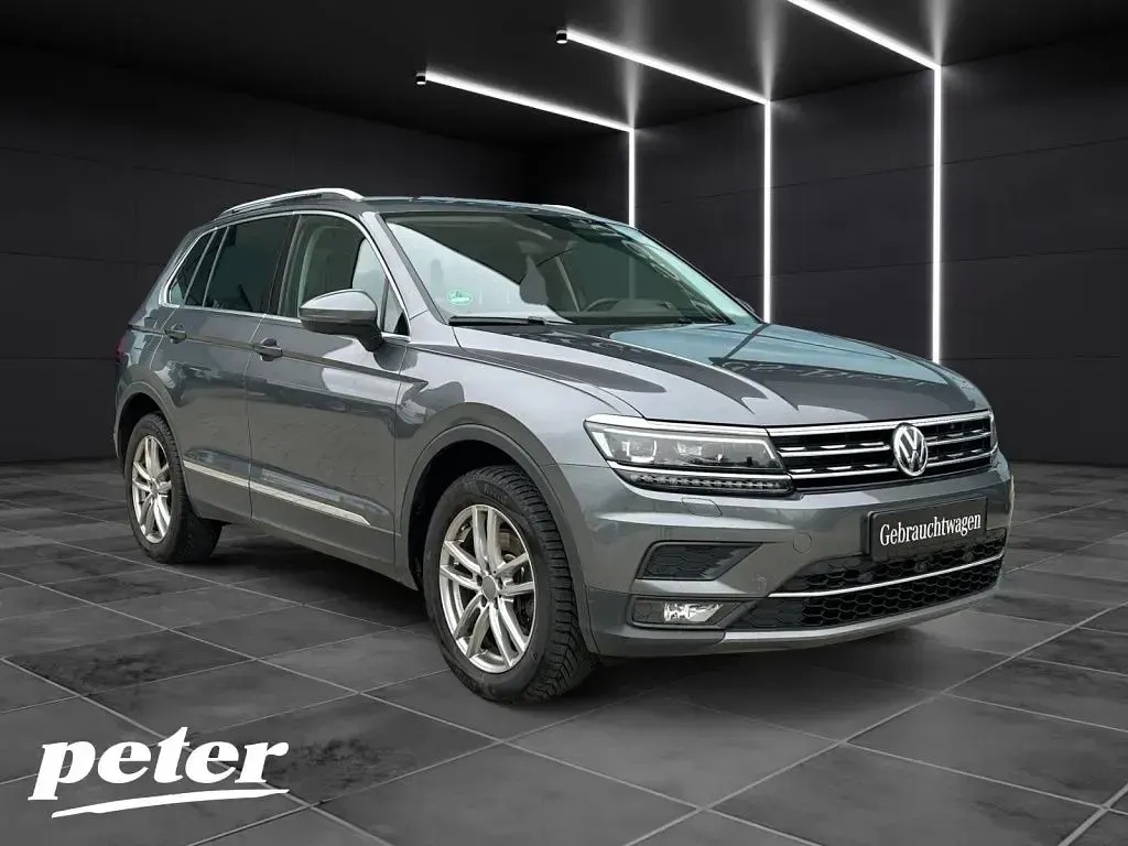 Gebraucht VW Tiguan Highline 230 PS (169 kW) 2020 Indiumgrau metallic SUV