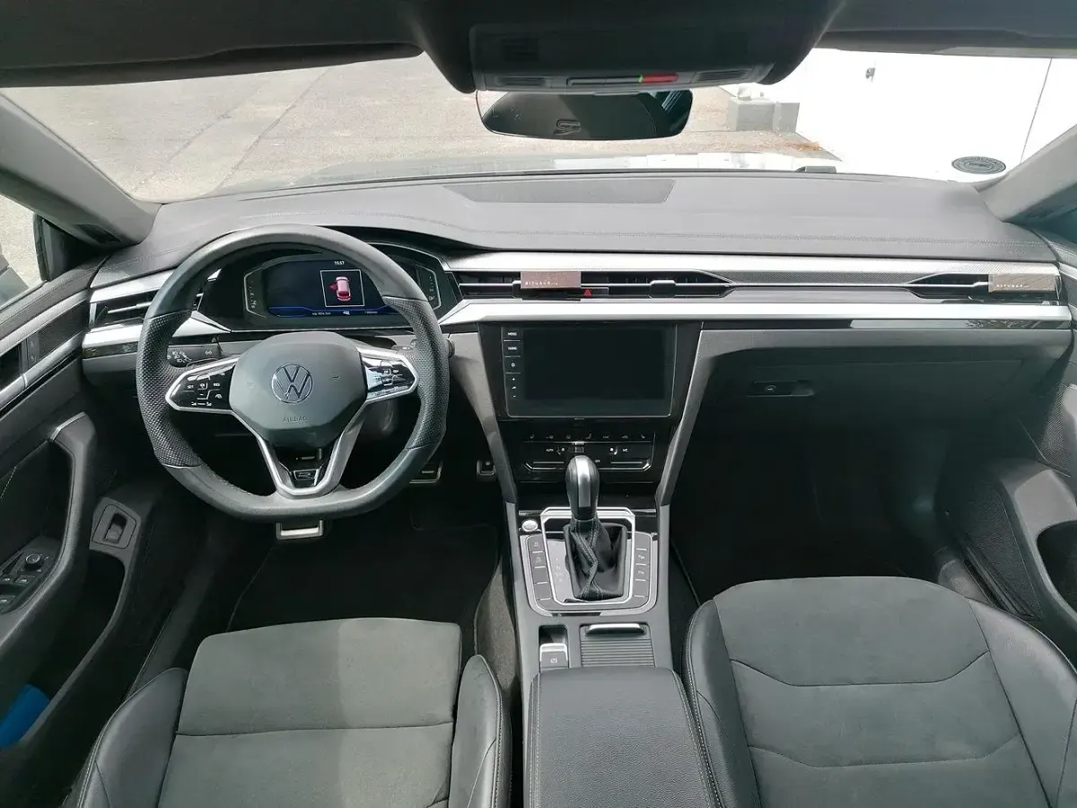 Gebraucht VW Arteon R-line 200 PS (147 kW) 2021 Grau Kombi