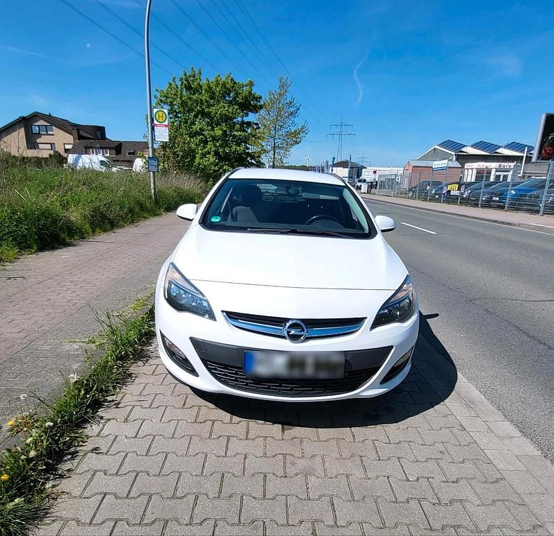 Gebraucht Opel Astra 110 PS (80 kW) 2016 Weiß Kombi
