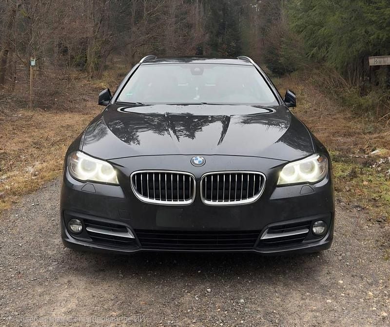 Grau Gebraucht 2016 BMW 530 Luxury Line Kombi | 14.700 € (Fairer Preis) - Bild 1/4