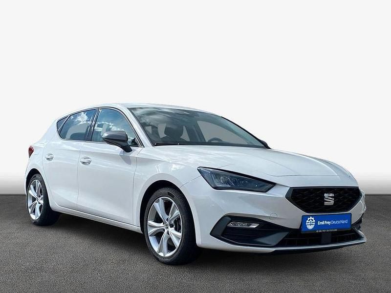Gebraucht Seat Leon FR 190 PS (139 kW) 2022 Weiß Limousine