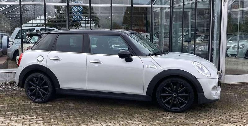 Gebraucht Mini Cooper SD 170 PS (125 kW) 2016 White silver Kleinwagen