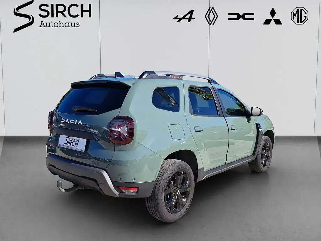 Używany Dacia Duster Extreme 150 KM (110 kW) 2023 Zielony SUV