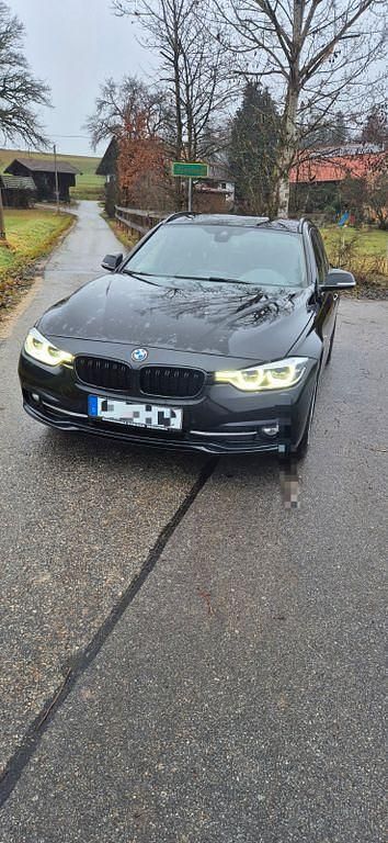 Schwarz Gebraucht 2016 BMW 320 Sport Line Kombi | 14.600 € (Guter Preis) - Bild 1/4