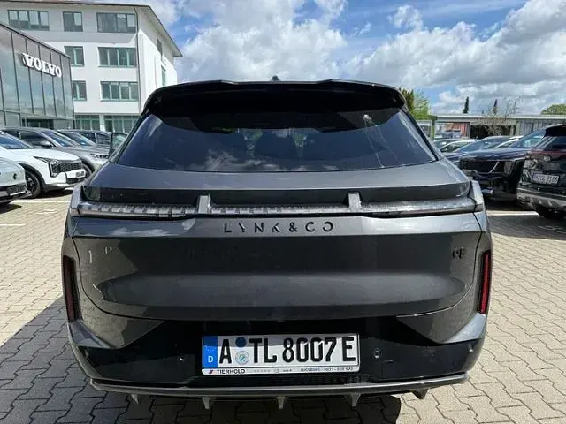 Gebraucht Lynk & Co 08 349 PS (256 kW) 2025 Grau SUV