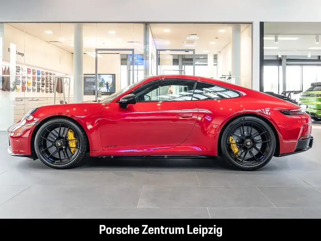 Neu Porsche 992 541 PS (397 kW) 2026 Rot Coupé