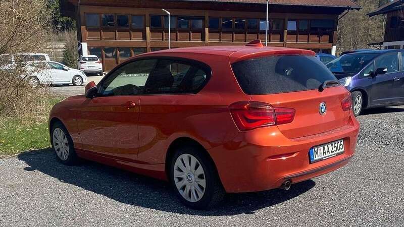 Orange Gebraucht 2015 BMW 116 Sport Line Kleinwagen | 10.000 € (Guter Preis) - Bild 1/3