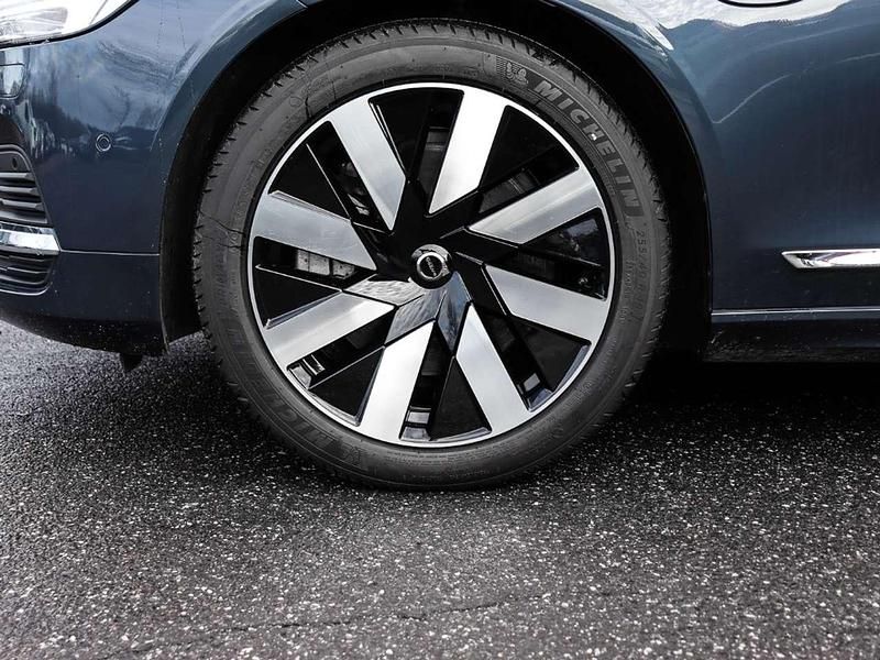 Gebraucht Volvo V90 Plus 398 PS (292 kW) 2025 Denim blue / metallic Kombi