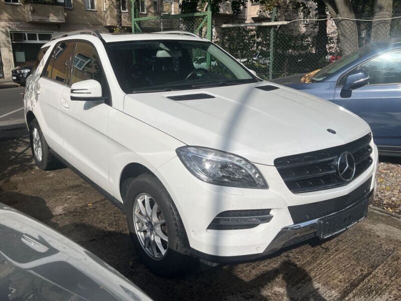 Gebraucht Mercedes ML350 258 PS (189 kW) 2014 Weiß SUV