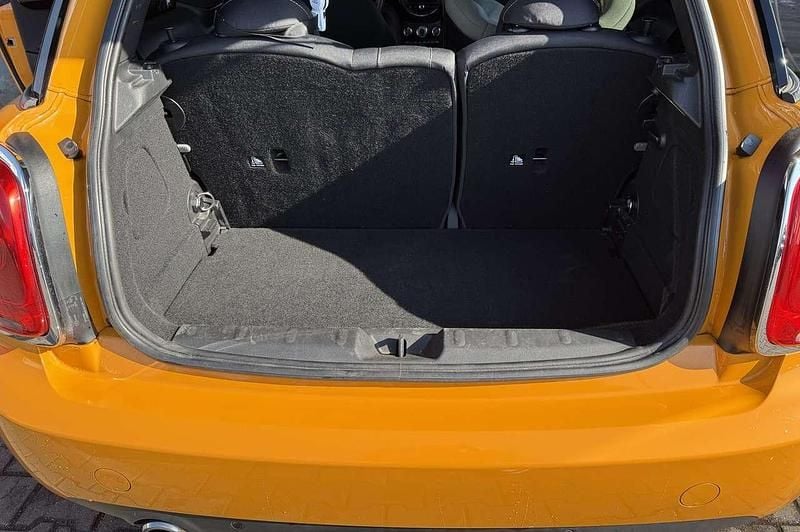 Second-hand Mini ONE 102 CP (75 kW) 2017 Portocaliu Hatchback