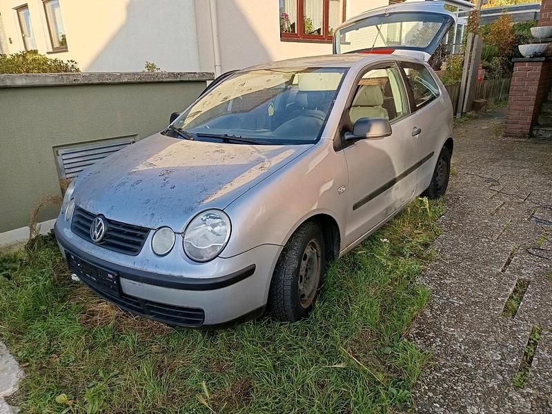 Silber Gebraucht 2003 VW Polo Kleinwagen | 399 € (Superpreis) - Bild 1/4