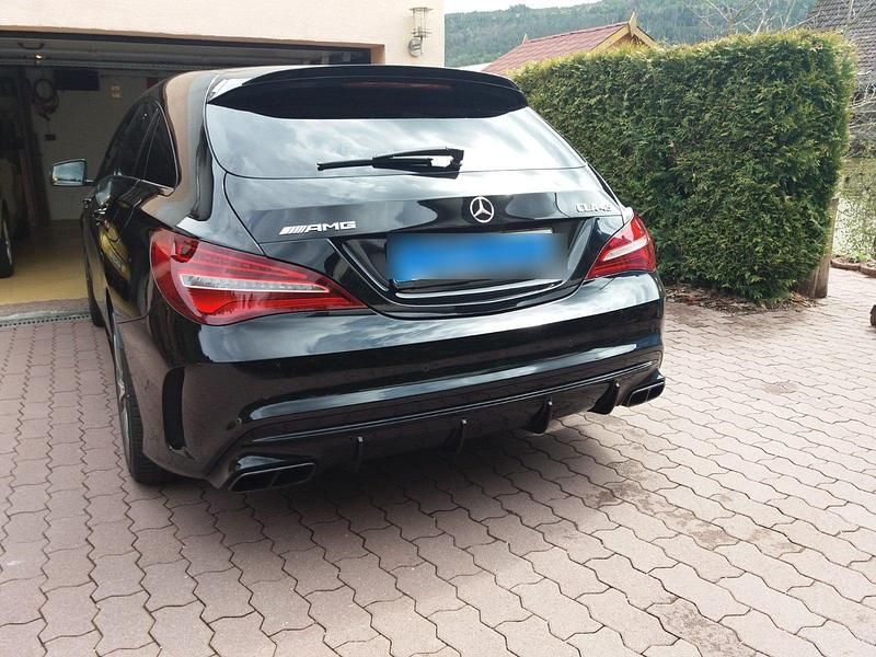 Gebraucht Mercedes CLA45 AMG AMG 381 PS (280 kW) 2016 Schwarz Kombi