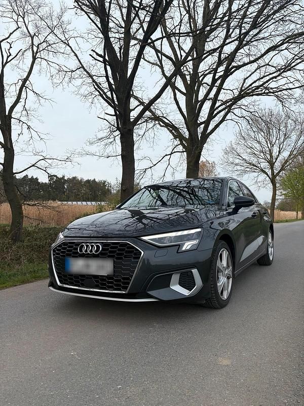 Używany Audi A3 Advanced Plus 150 KM (110 kW) 2022 Szary Sedan/Limuzyna