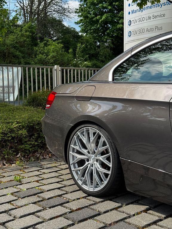 Gebraucht BMW 320 Cabriolet Performance 177 PS (130 kW) 2008 Braun Cabrio