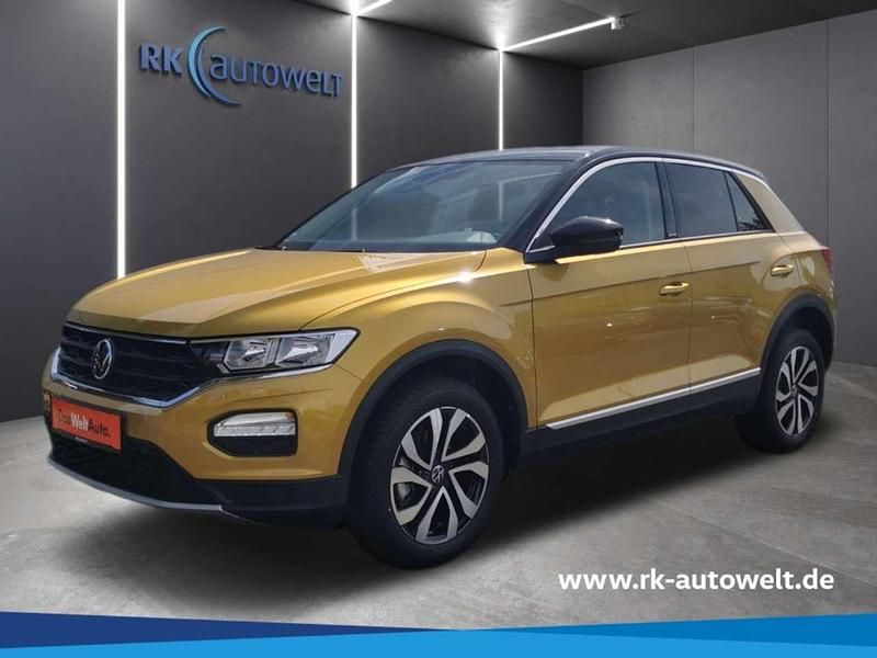 Gelb Gebraucht 2021 VW T-Roc Active SUV | 23.790 € (Superpreis) - Bild 1/3