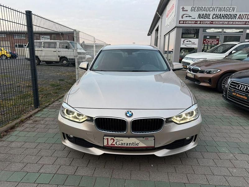 Gebraucht BMW 320 Efficient Dynamics 163 PS (119 kW) 2013 Gold Limousine