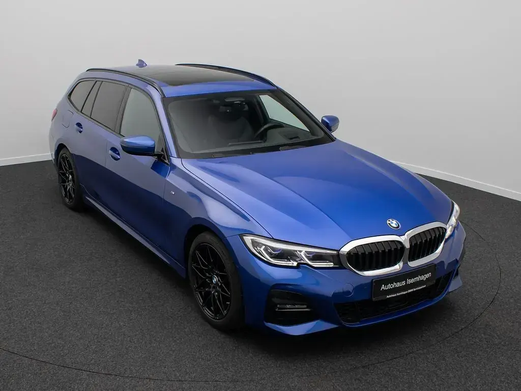 Gebraucht BMW 330 M Sport 265 PS (194 kW) 2020 Portimao blau  c31schwarz Limousine