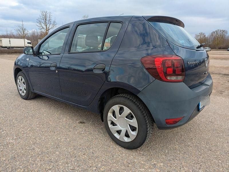 Gebraucht Dacia Sandero Acces 73 PS (53 kW) 2019 Blau Limousine