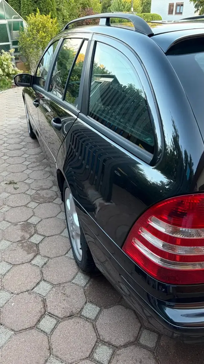 Gebraucht Mercedes C180 143 PS (105 kW) 2006 Schwarz Kombi