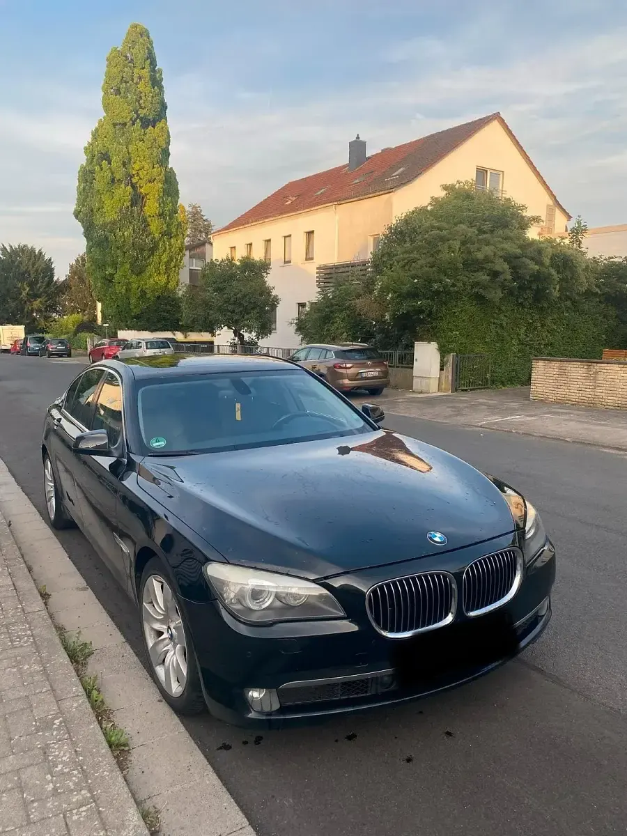 Gebraucht BMW 730 245 PS (180 kW) 2009 Schwarz Limousine
