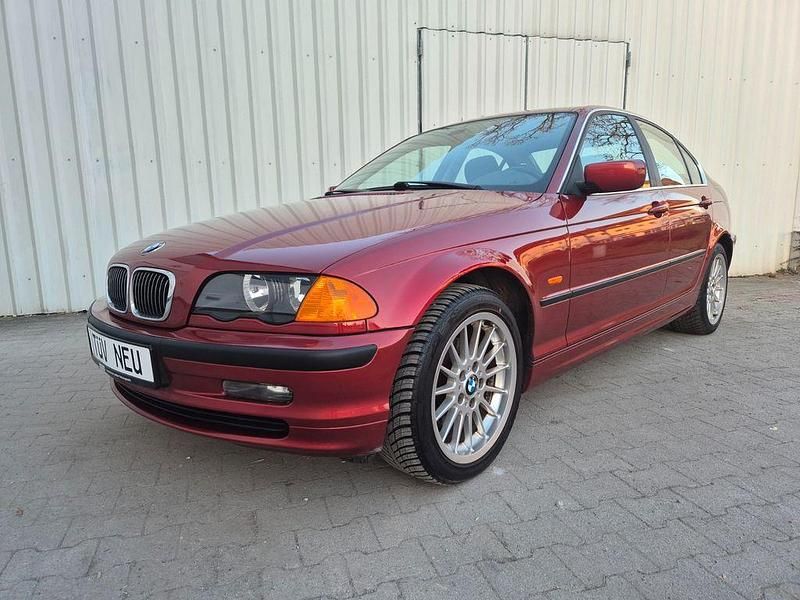 Gebraucht BMW 323 Sport Line 170 PS (125 kW) 1998 Rot Limousine