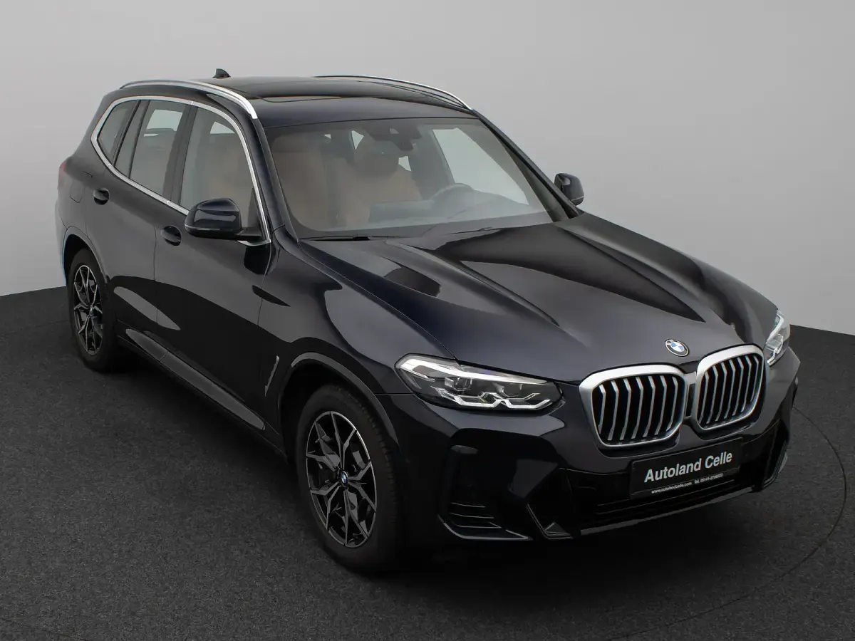 Gebraucht BMW X3 M Sport 245 PS (180 kW) 2022 M carbonschwarz416braun SUV