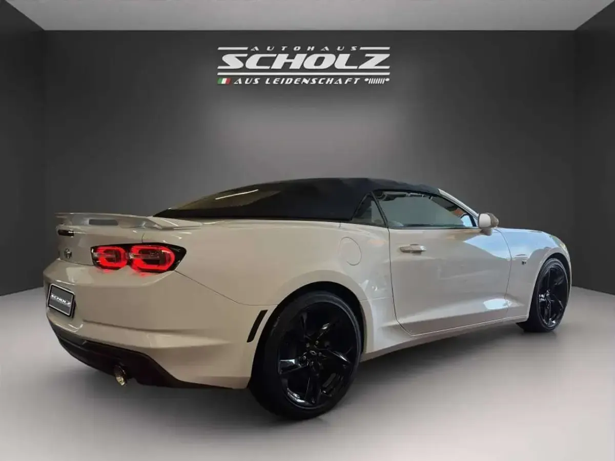 Neu Chevrolet Camaro 279 PS (205 kW) 2026 Summit white Cabrio